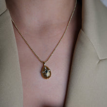 Görseli Galeri görüntüleyiciye yükleyin, Solis Kolye