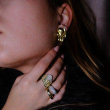 Görseli Galeri görüntüleyiciye yükleyin, Gold Attie Küpe