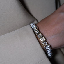 Görseli Galeri görüntüleyiciye yükleyin, Iris Bilezik 5 Harf