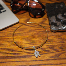 Görseli Galeri görüntüleyiciye yükleyin, Lettered Cuff Kolye