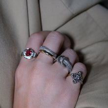 Görseli Galeri görüntüleyiciye yükleyin, Ondulé Yüzük