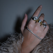 Görseli Galeri görüntüleyiciye yükleyin, Noir El Aksesuarı