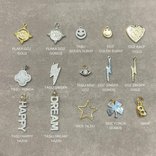 Görseli Galeri görüntüleyiciye yükleyin, Charmlı Kişiselleştirilebilir Fular 7 Charm