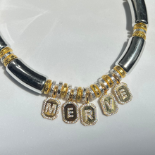 Görseli Galeri görüntüleyiciye yükleyin, Kaizen Kolye 5 Harf