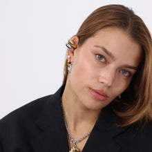 Görseli Galeri görüntüleyiciye yükleyin, Giant Cuff