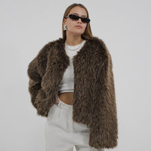 Görseli Galeri görüntüleyiciye yükleyin, Castanea Fur Coat