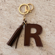 Görseli Galeri görüntüleyiciye yükleyin, Tek Harf Key Chain
