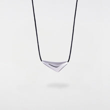 Görseli Galeri görüntüleyiciye yükleyin, Orix Kolye
