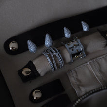 Görseli Galeri görüntüleyiciye yükleyin, Acı Kahve 'Roll &amp; Go' Takı Kutusu
