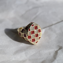 Görseli Galeri görüntüleyiciye yükleyin, Chess Yüzük Bordo
