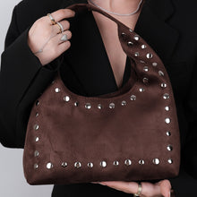 Görseli Galeri görüntüleyiciye yükleyin, Élanor Süet Canta
