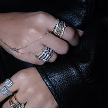 Görseli Galeri görüntüleyiciye yükleyin, Sparkle Oblivion Yüzük
