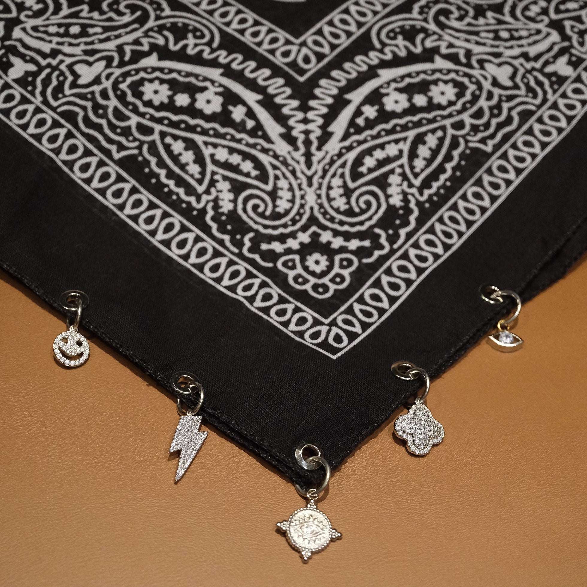 悠*華様 アクセサリー　いろいろ　まとめ Charmlı Kişiselleştirilebilir Fular 5 Charm – everydaybyreng